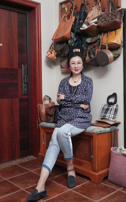 欧美熟女熟妇的相关介绍