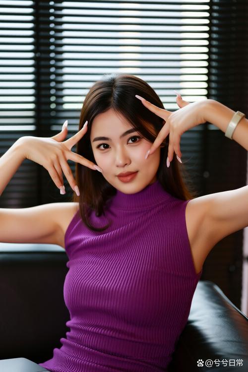 国模少妇梅馨亚洲写真风格解析：成熟韵味与东方魅力的完美结合