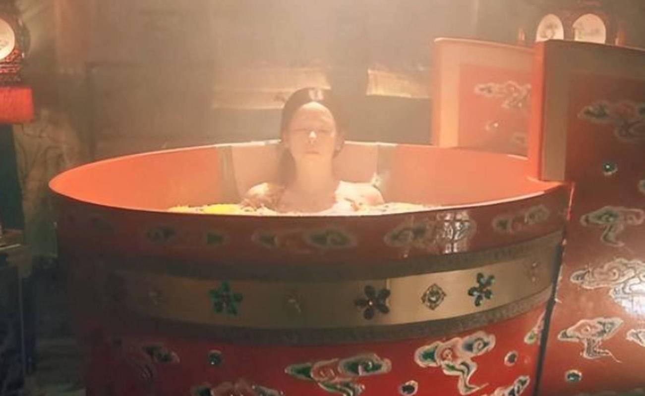巨乳揉捏到达高潮电影的相关介绍