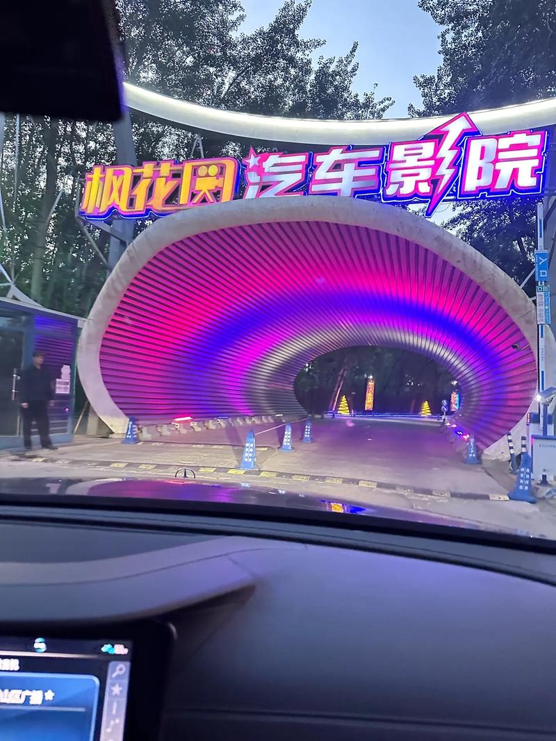 草少妇av的相关介绍