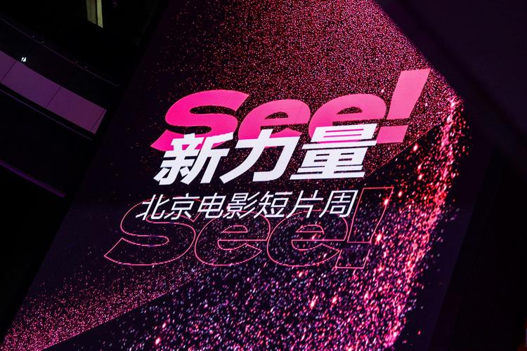 亚洲成人av少妇的相关介绍