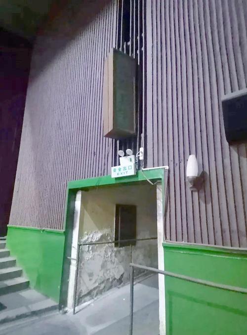 91人妻精品丰满少妇区的相关介绍