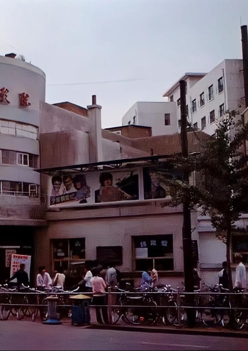 欧美熟妇专区的相关介绍