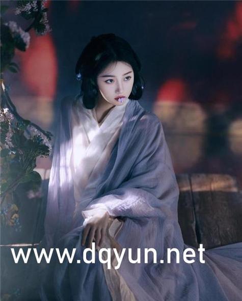 大尺度裸体图片的相关介绍