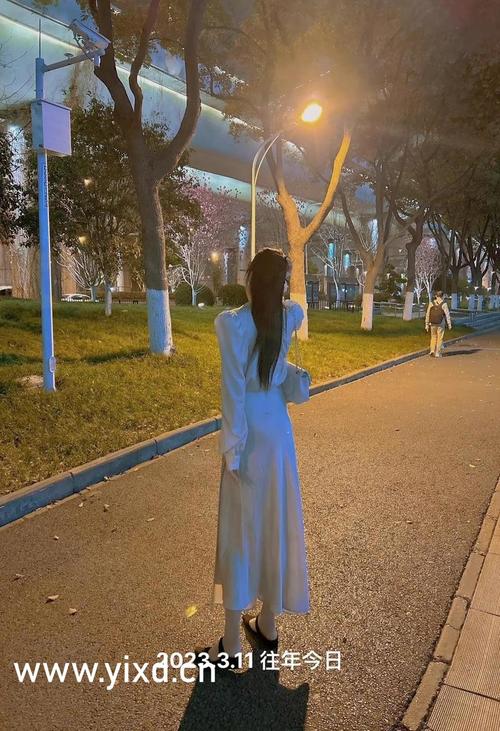 国产精品美女久久久网av的相关介绍