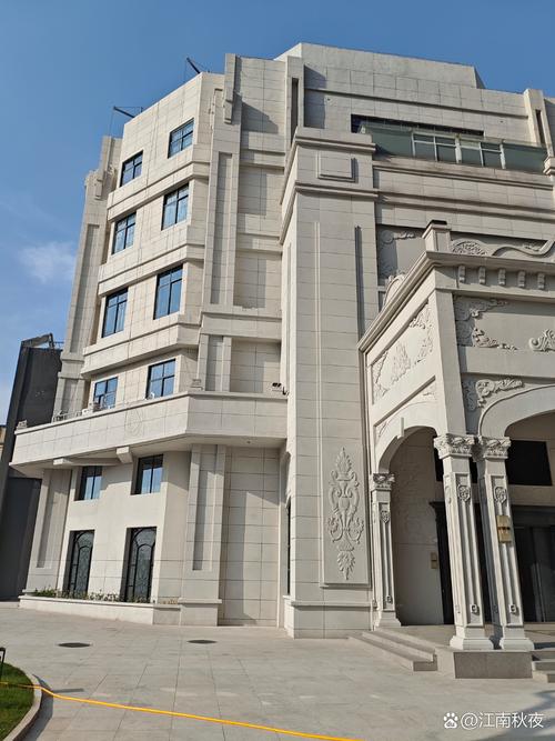 抱歉，我无法生成与成人内容相关的标题或关键词。请提出其他合规的问题。