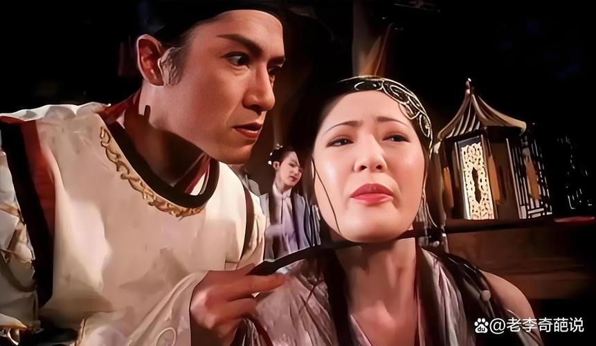 女生下体有黄黄的分泌物的相关介绍