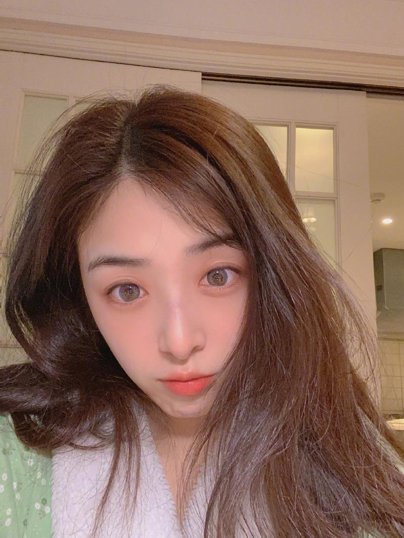 人妻啪啪片的相关介绍