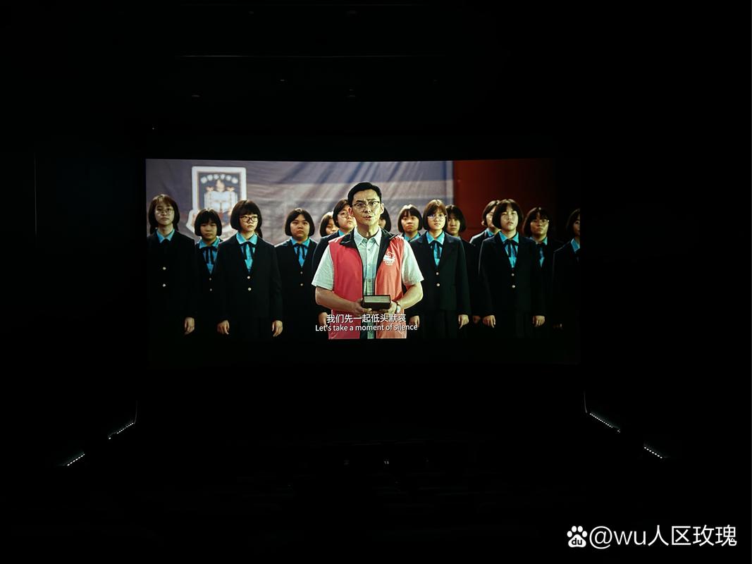 丰满女上司的诱惑的相关介绍