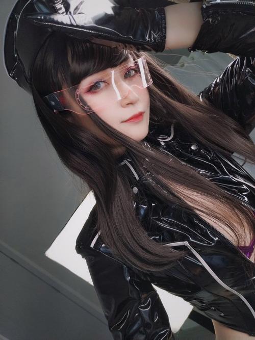原创中文少妇av的相关介绍