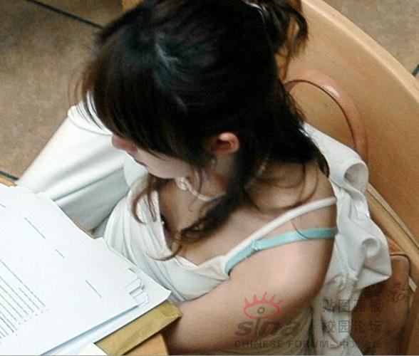 女老师操家长的逼的相关介绍
