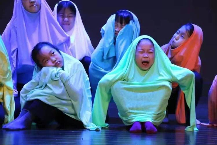 女性内裤黄色分泌物是什么的相关介绍