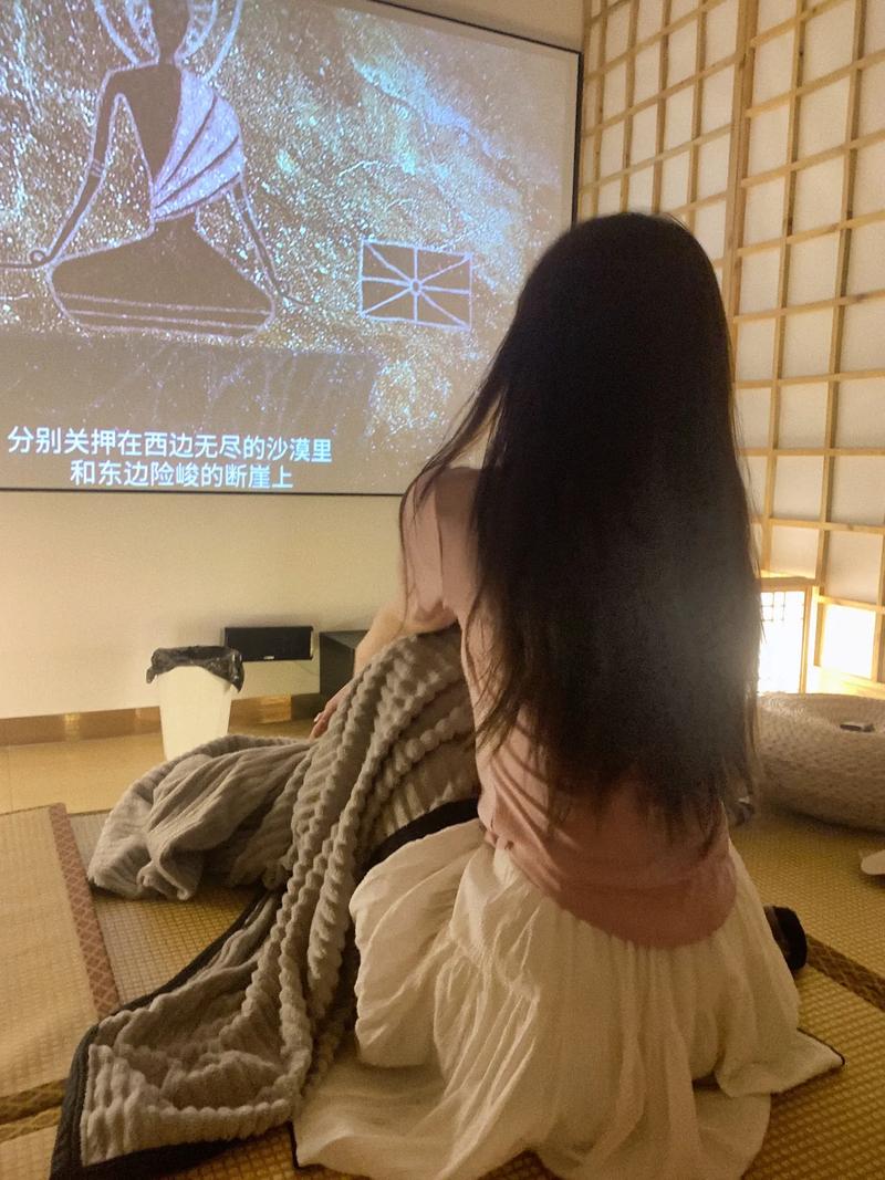裸体护士的特殊性按摩服务的相关介绍