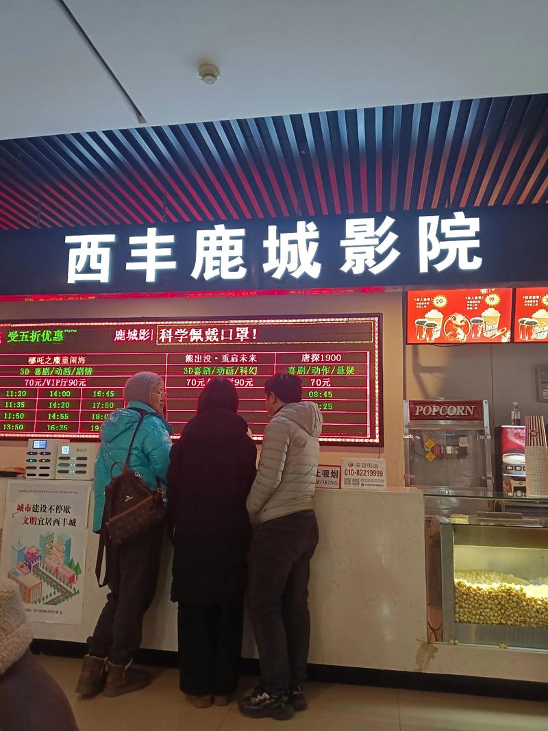 女生下面分泌物有点黄是什么原因的相关介绍