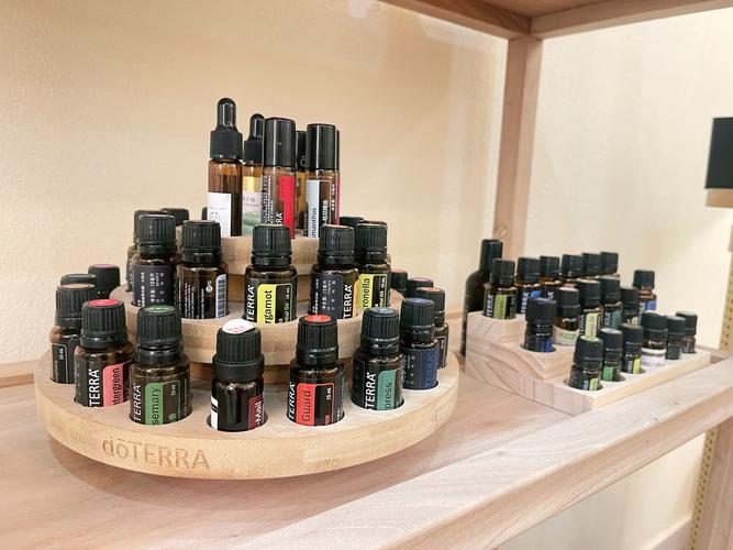 人妻少妇美乳的相关介绍