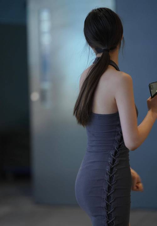 男军人同性裸体按摩的相关介绍