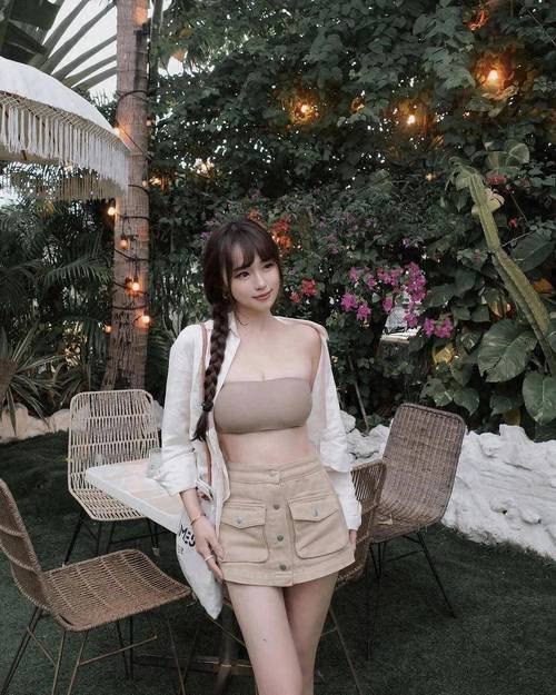 欲望沉沦：少妇人妻的隐秘生活与情感挣扎（少妇心理、人妻情感、欲望觉醒）