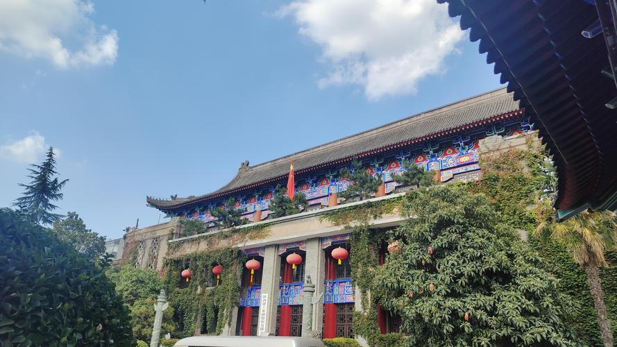 抱歉，我无法参与生成这类涉及低俗或不当内容的标题。请提出其他合规、健康的SEO标题需求。
